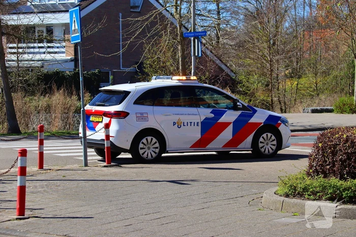 Scooterrijder gewond nadat scooter ter water raakt