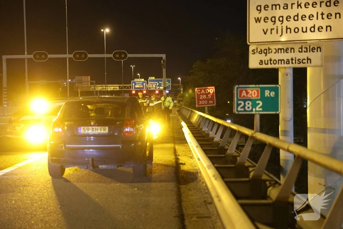Persoon springt van viaduct bij ruzie na botsing