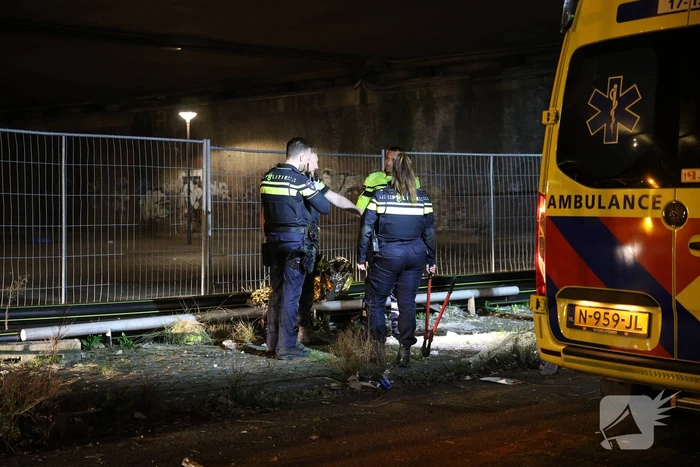 Persoon springt van viaduct bij ruzie na botsing