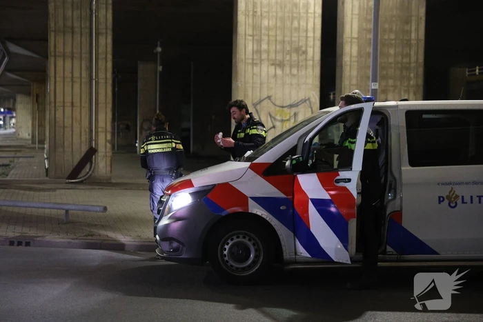 Persoon springt van viaduct bij ruzie na botsing