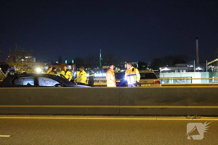 Persoon springt van viaduct bij ruzie na botsing