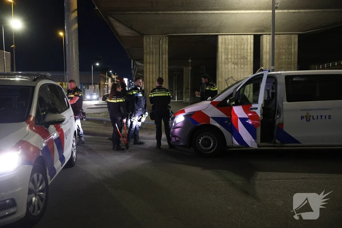 Persoon springt van viaduct bij ruzie na botsing