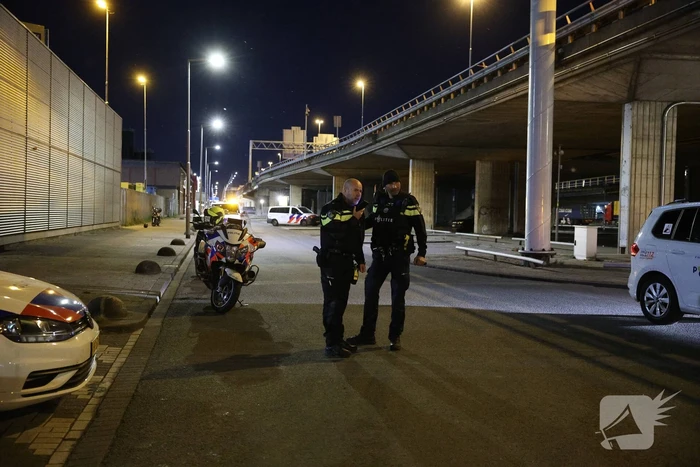 Persoon springt van viaduct bij ruzie na botsing