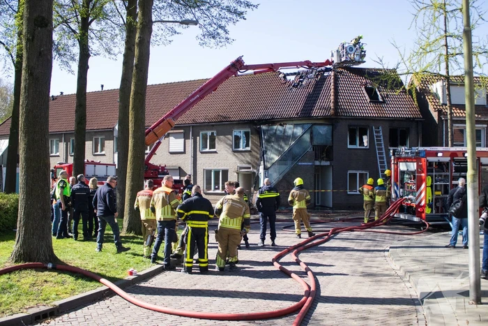 Dode aangetroffen bij woningbrand