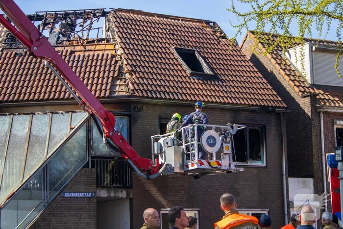 Dode aangetroffen bij woningbrand