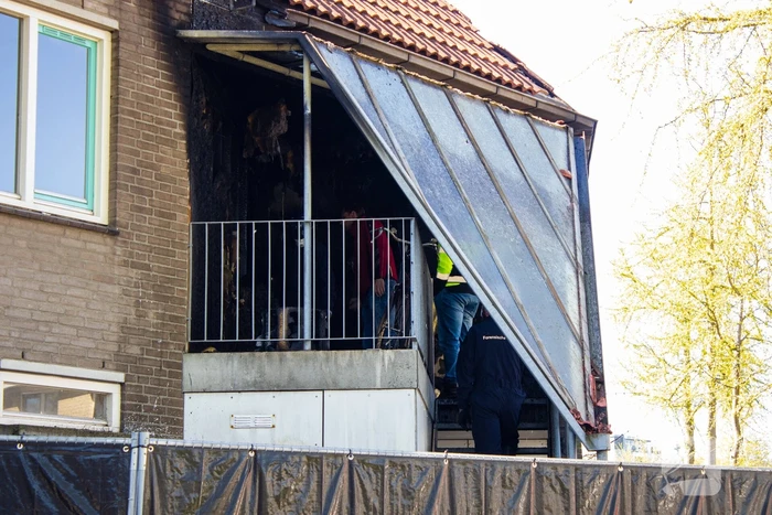 Dode aangetroffen bij woningbrand