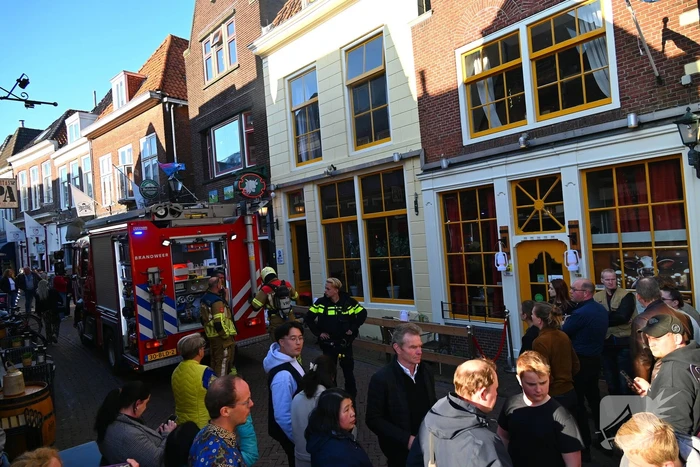 Restaurant ontruimd wegens brand bovenwoning