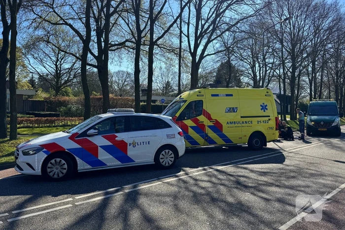 Fietser aangereden door pakketbezorger