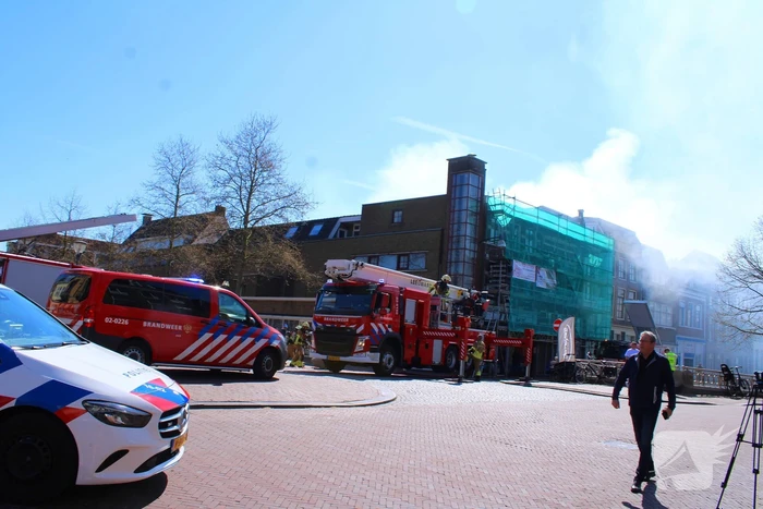 Veel rookontwikkeling door woningbrand