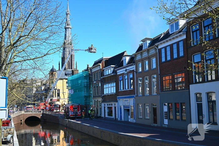 Veel rookontwikkeling door woningbrand