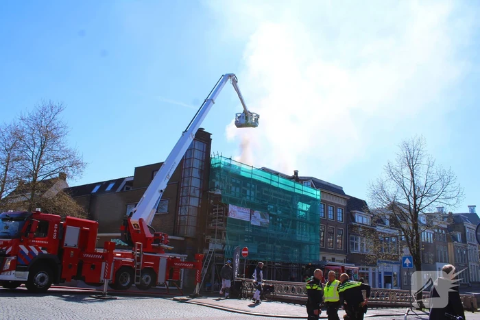 Veel rookontwikkeling door woningbrand