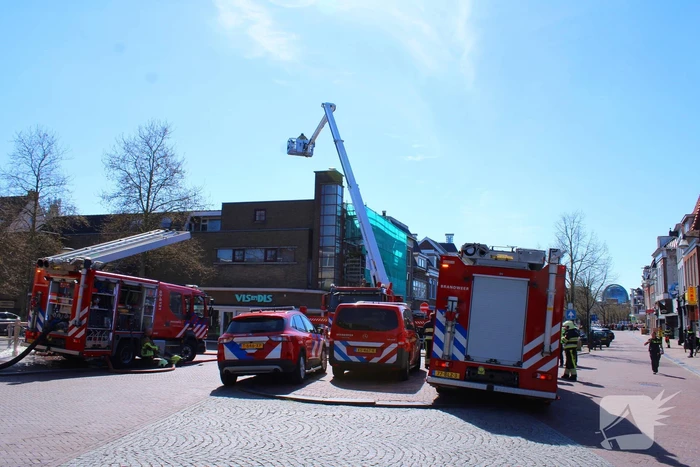 Veel rookontwikkeling door woningbrand