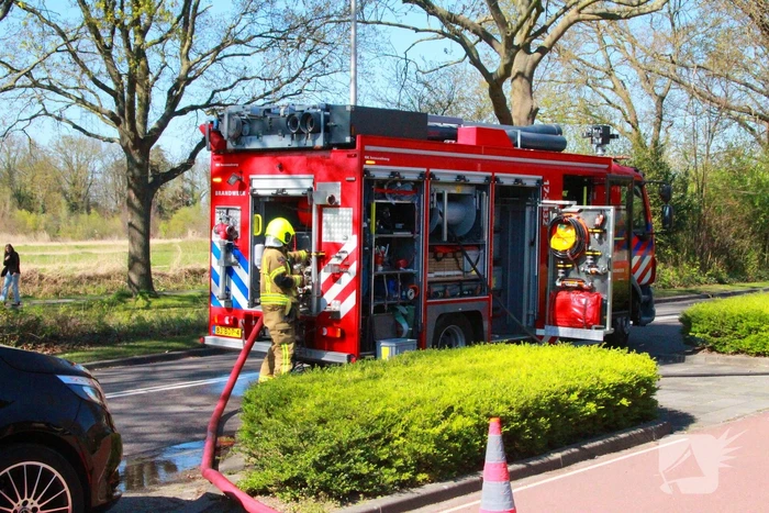 Brand op dak van onderwijsinstelling