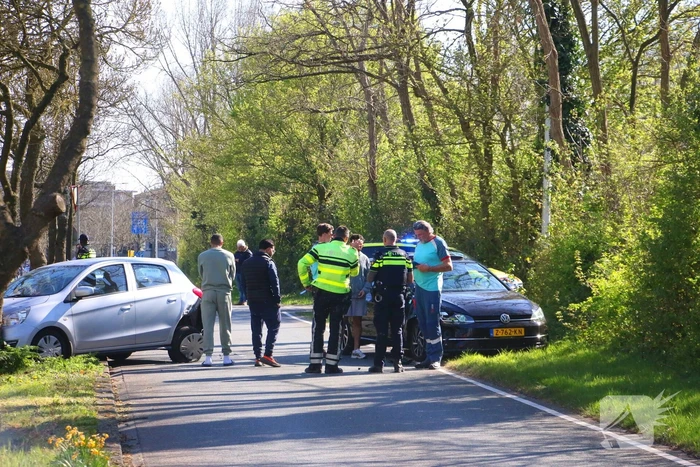 Automobilist klapt op andere automobilist tijdens afhandeling van een aanrijding
