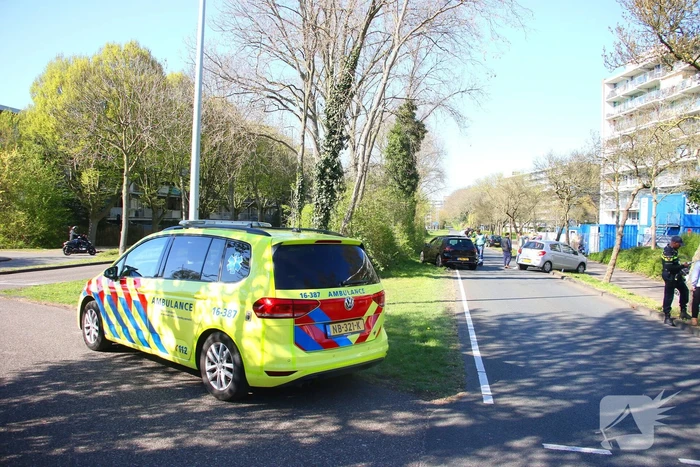 Automobilist klapt op andere automobilist tijdens afhandeling van een aanrijding