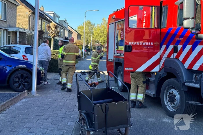 Brandweer ventileert woning na brand