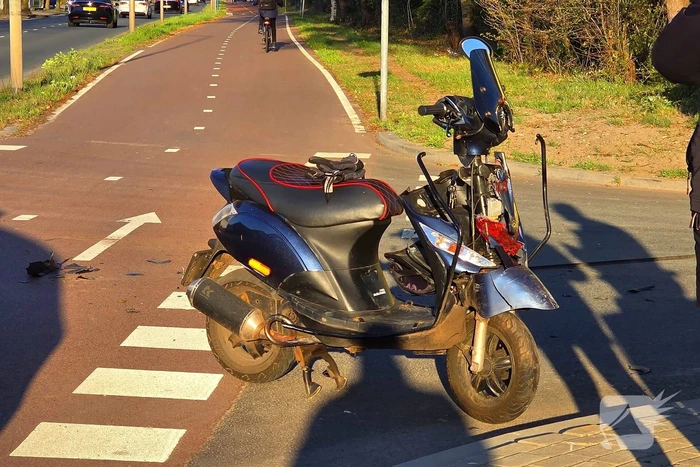 Scooterrijder gewond bij aanrijding met automobilist