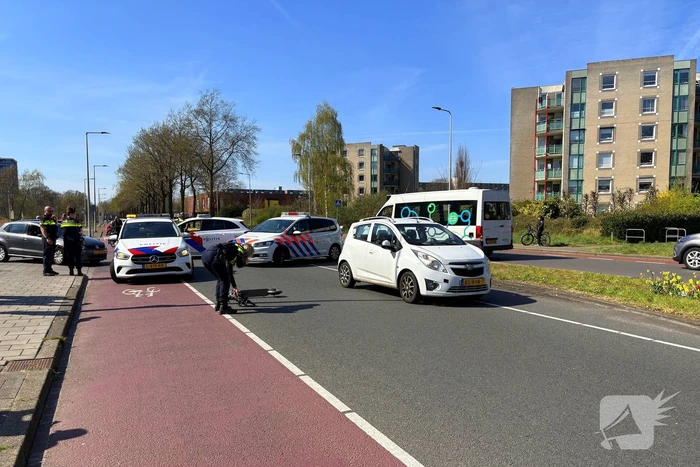 Persoon op step gewond bij aanrijding met automobilist