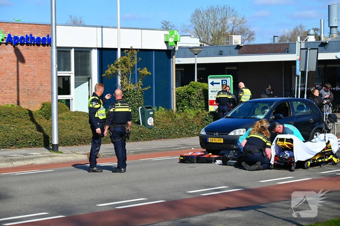 Voetganger aangereden op zebrapad door automobilist