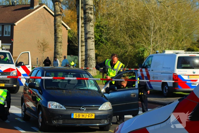 Voetganger aangereden op zebrapad door automobilist