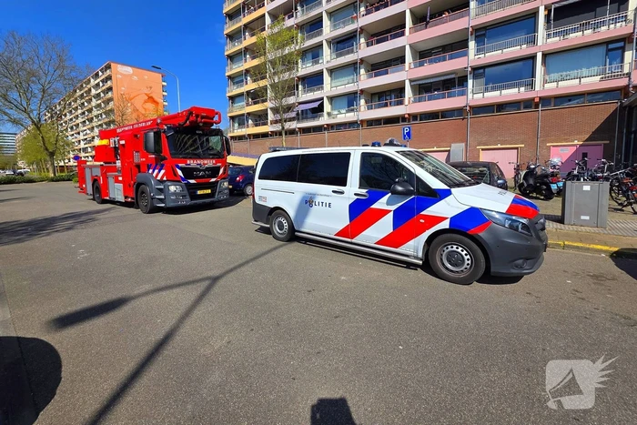 Persoon gewond bij brand in flatwoning