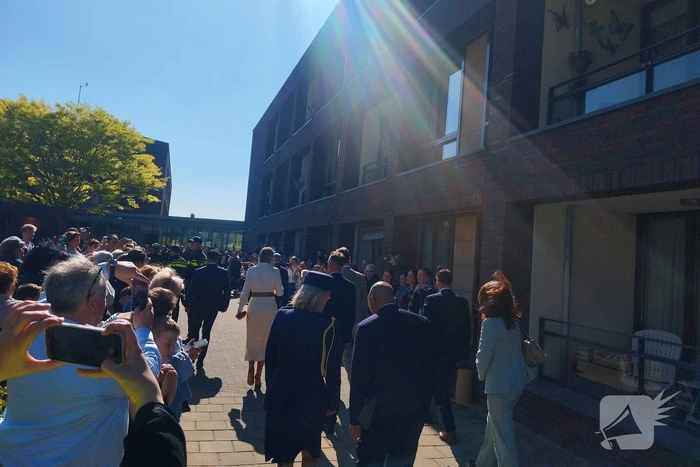 Koningin bezoekt stadsdeel Heerlerbaan voor gesprekken met inwoners en ondernemers