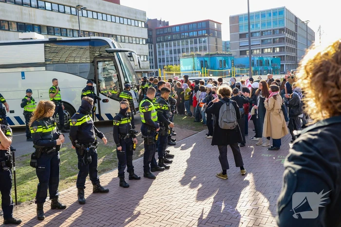 Politie ontruimd universiteit na demonstratie