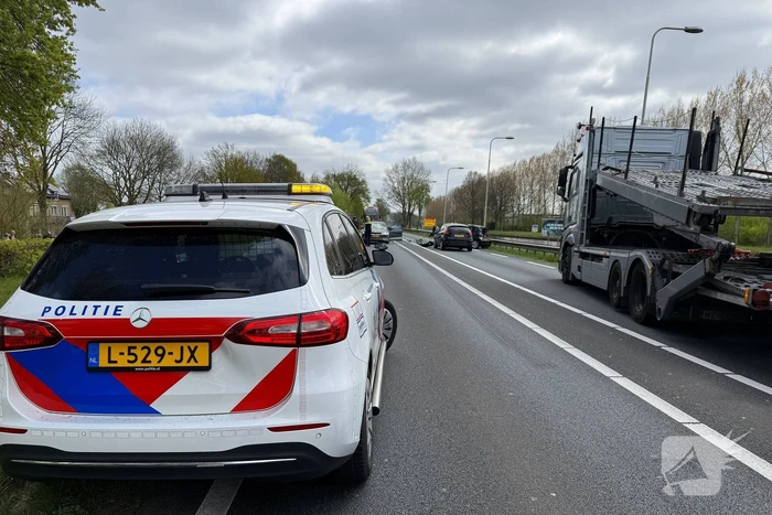 Twee gewonden bij aanrijding tussen twee voertuigen