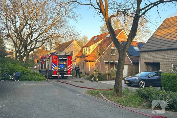 Uitslaande brand in achtertuin
