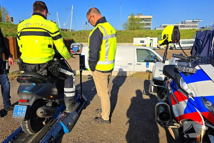 Belastingdienst incasseert bijna zeventig duizend euro bij grote controle