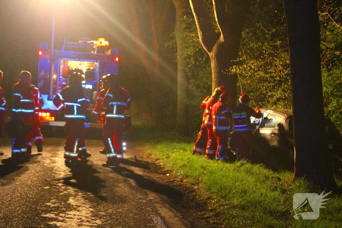 Gewonde bij ongeval tussen auto en trekker