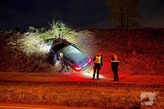 Bestuurder verlaat plaats na ongeval