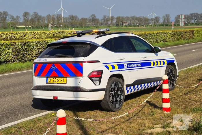 Kopstaart botsing tussen twee voertuigen