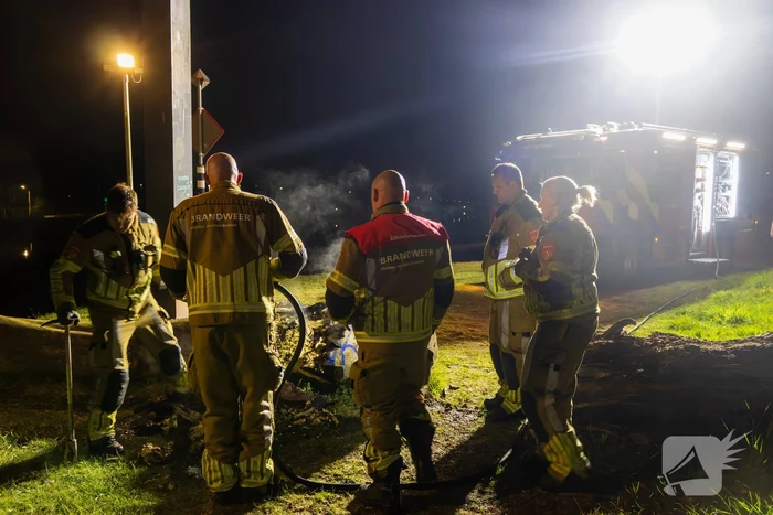 Brand ontstaan in boomstronk