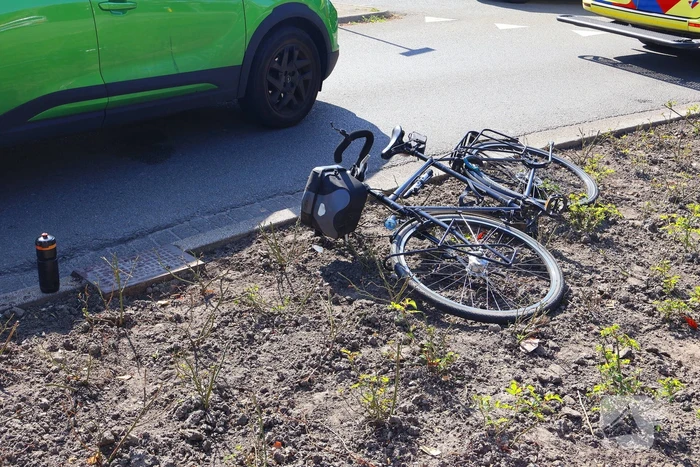 Fietser gewond bij botsing met auto