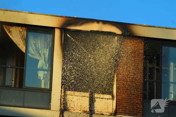 Rook stijgt op uit appartement