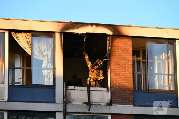 Rook stijgt op uit appartement