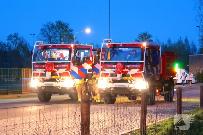 Brandweer groots ingezet voor brand in bos