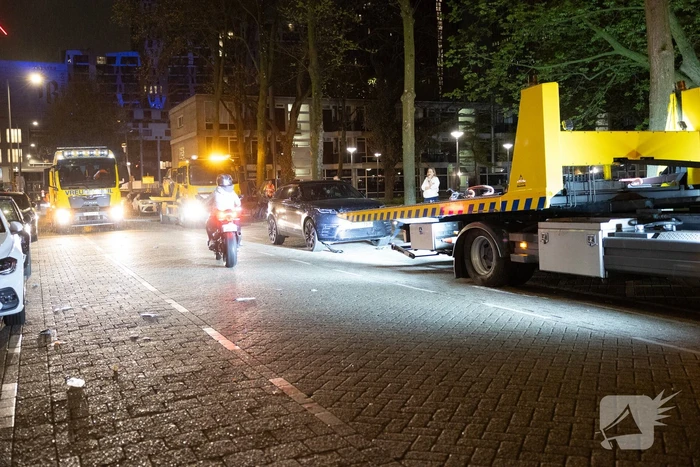Bergingsbedrijf sleept voertuigen af in verband met marathon
