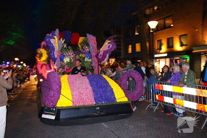 Bloemencorso van de bollenstreek bereikt eindpunt