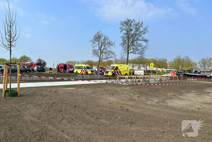 Persoon overleden na te water raken met auto