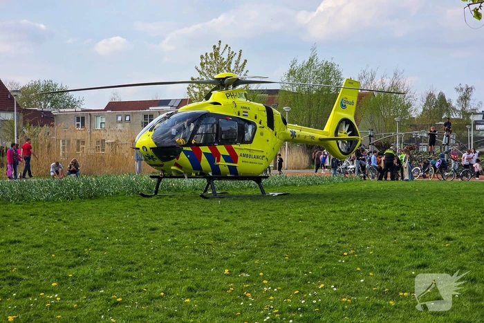 Traumateam assisteert bij medische noodsituatie