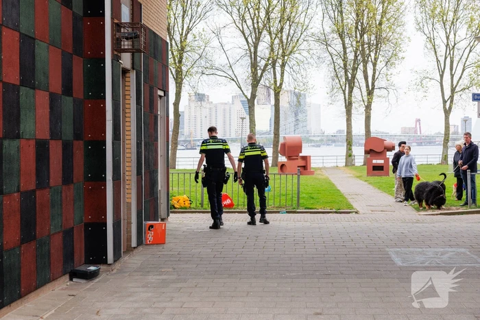 Politie doet onderzoek naar melding steekpartij