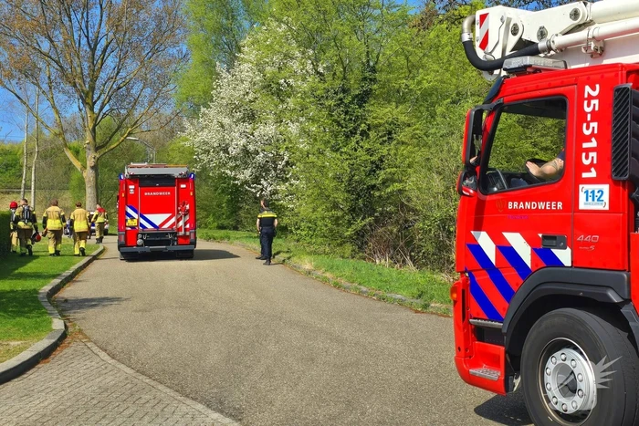 Brandweer forceert deur om pand binnen te komen