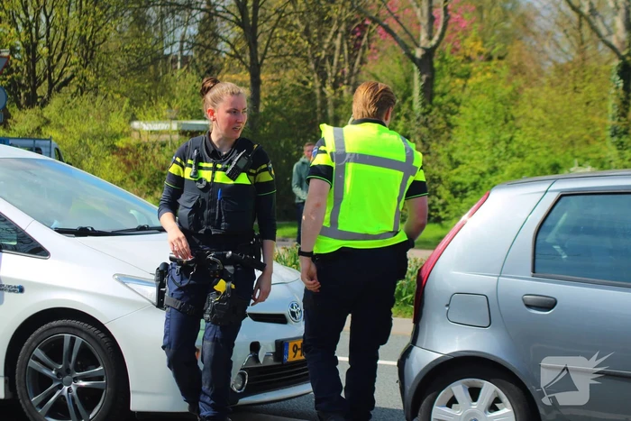 Kopstaart botsing tussen twee voertuigen