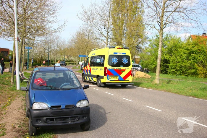 Fietsster gewond bij aanrijding met 45km voertuig