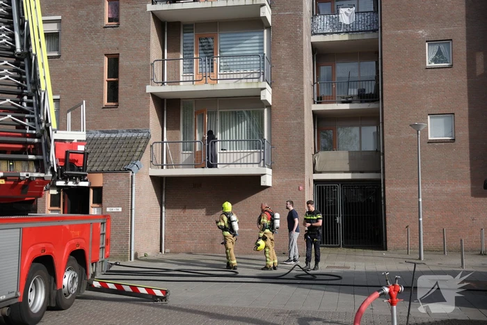 Brandweer ingezet voor woningbrand