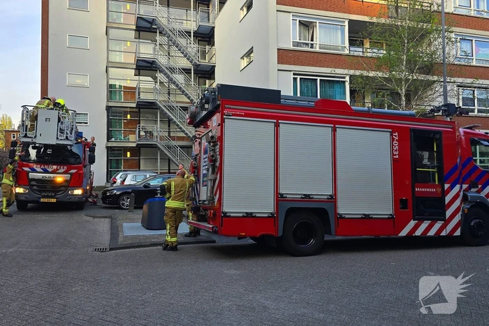Brandweer ondersteund politie bij betreden woning