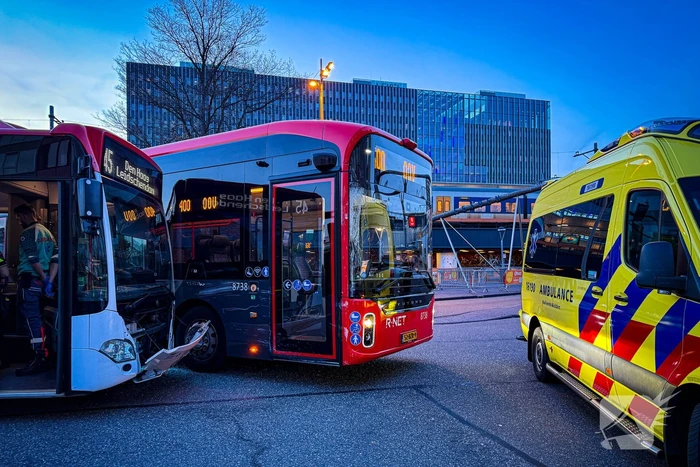 Ongeval tussen twee lijnbussen