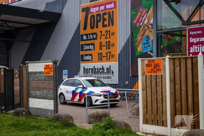 Onderzoek naar ruzie in bouwmarkt